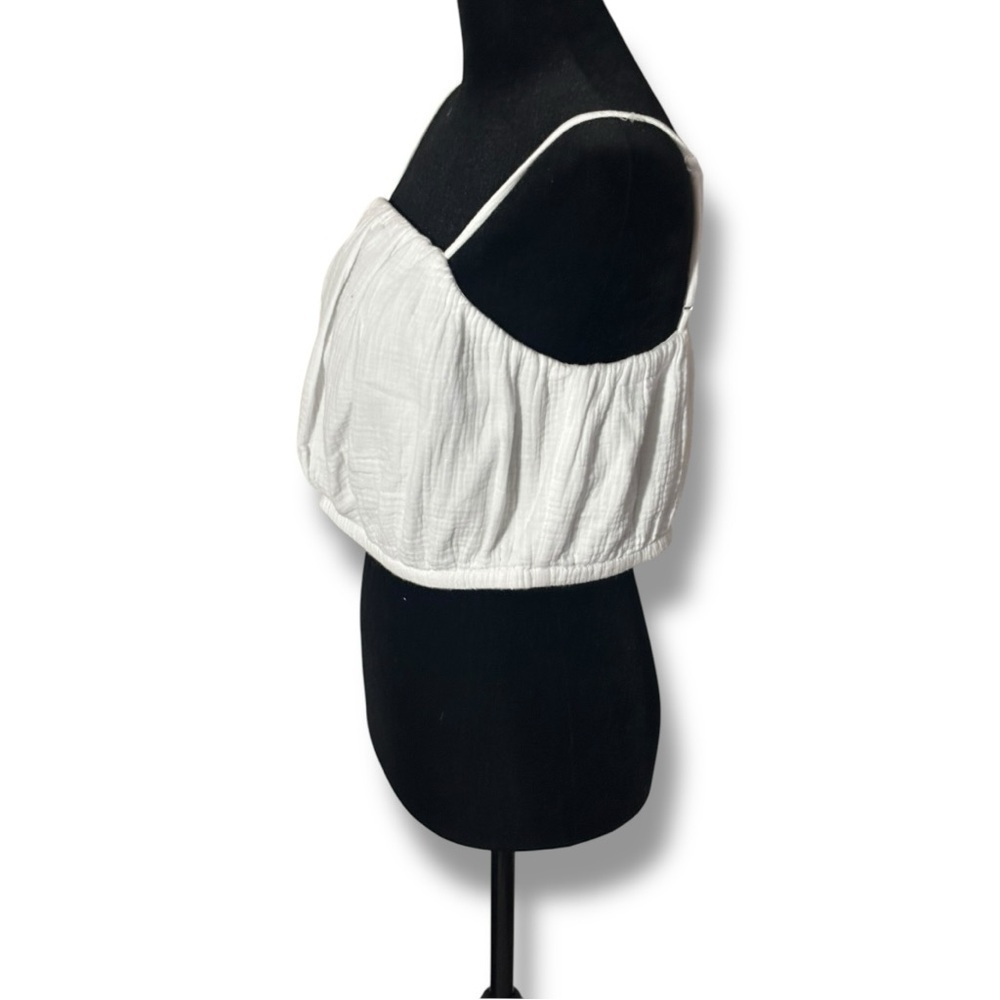 Express Large Smocked NWT White Lightweight Spaghetti Strap Tank Gauze Crop Top - Picture 3 of 16